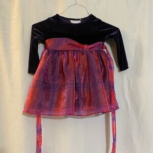 Rare edition, long sleeve holiday dress size 2T (s7)